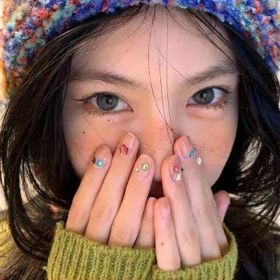 接吻和化妆